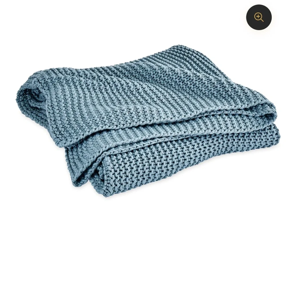 Matouk NEW Orla Throw - Picture 1 of 3